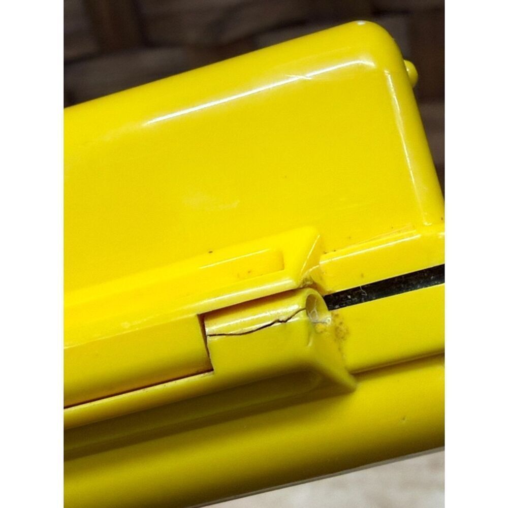 Sony WM-F45 Yellow Walkman Sports FM/AM Portable Cassette Player - Picture 5 of 11